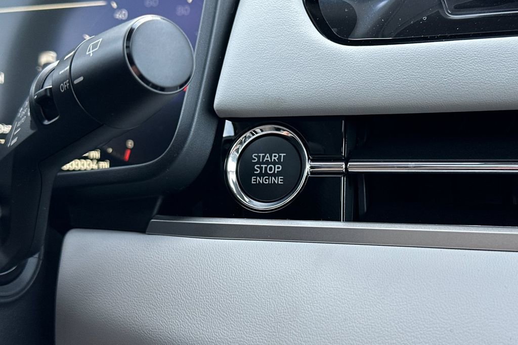 New 2026 Mitsubishi Outlander SE AWD/4WD image 23