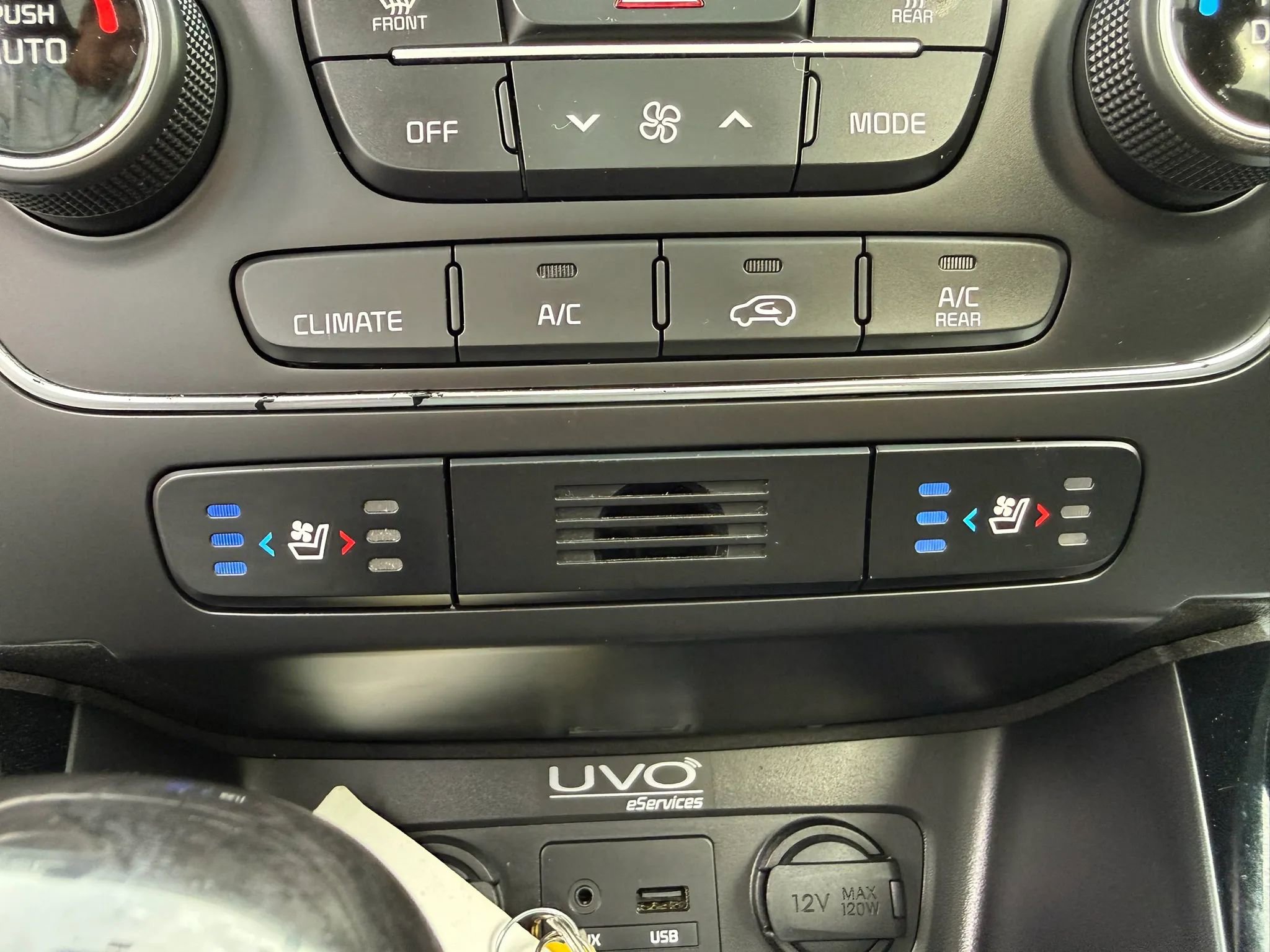 Used 2015 Kia Sorento SX image 53