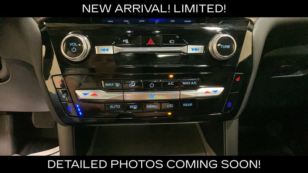Used 2023 Ford Explorer Limited w/ Limited Technology Package AWD/4WD image 48