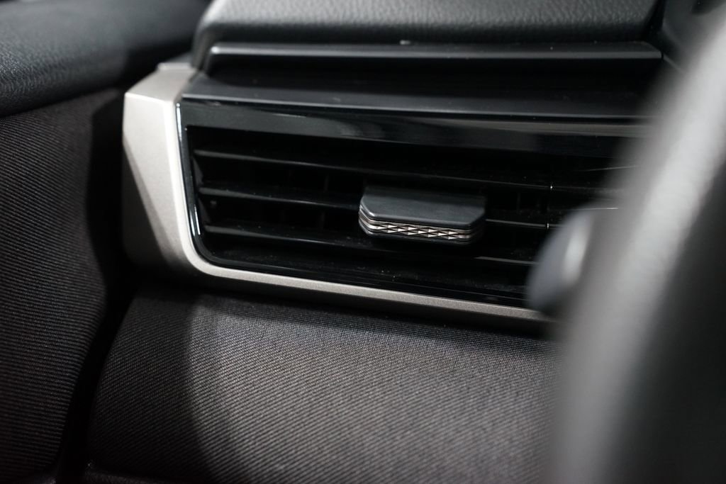 Used 2025 Toyota Camry LE image 25