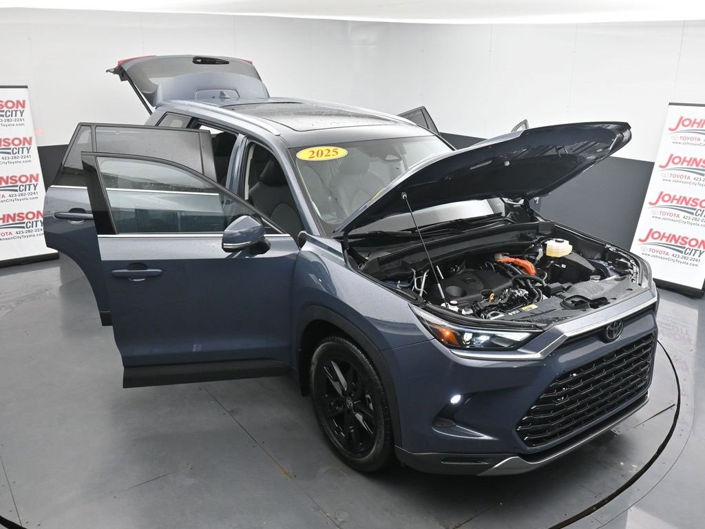 Used 2025 Toyota Grand Highlander AWD Hybrid image 42