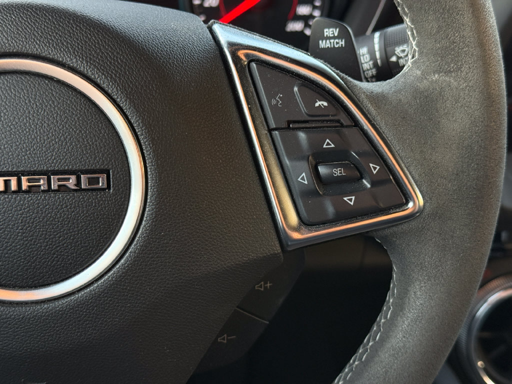 Used 2018 Chevrolet Camaro SS RWD image 19