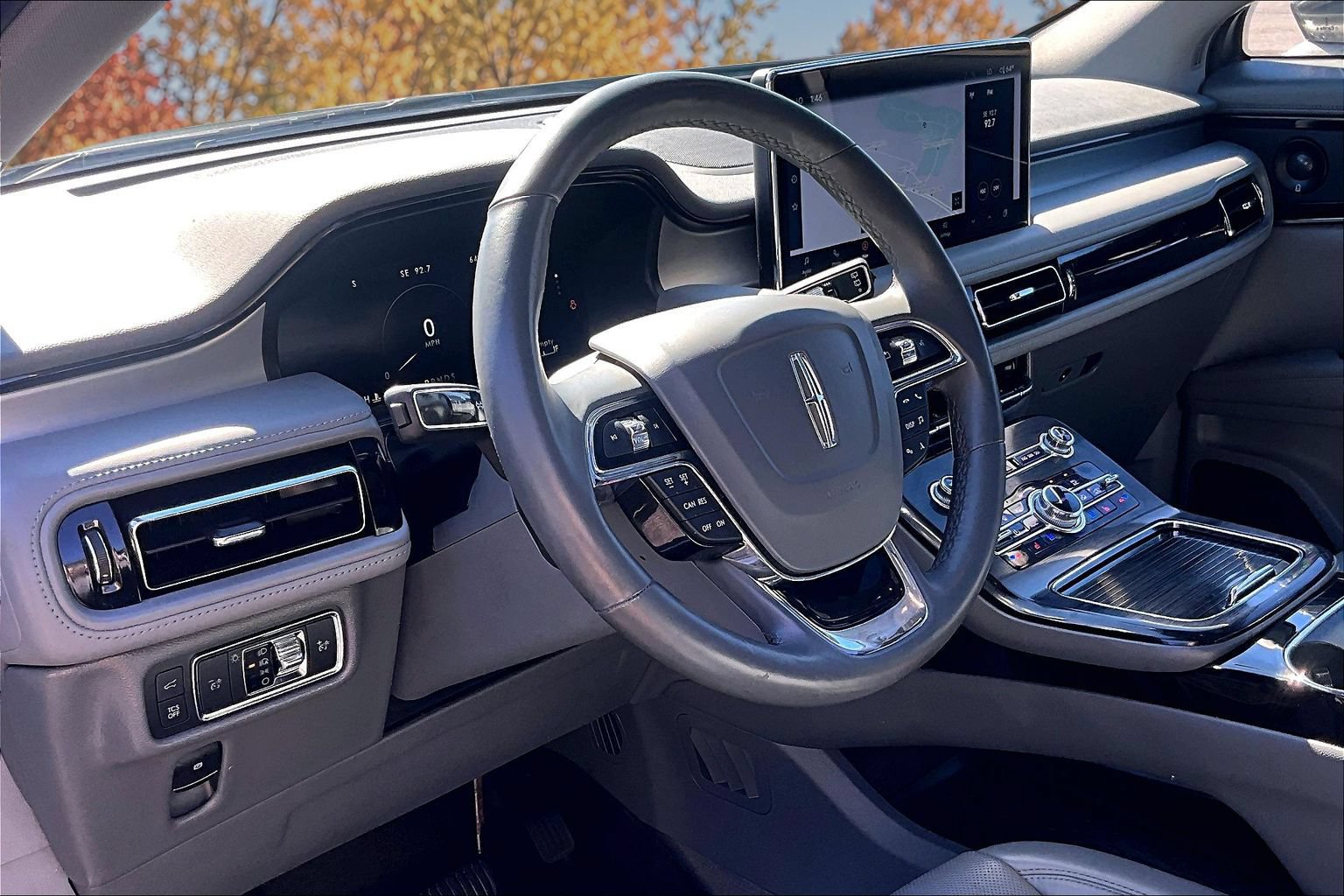 Used 2021 Lincoln Nautilus Reserve AWD/4WD image 16