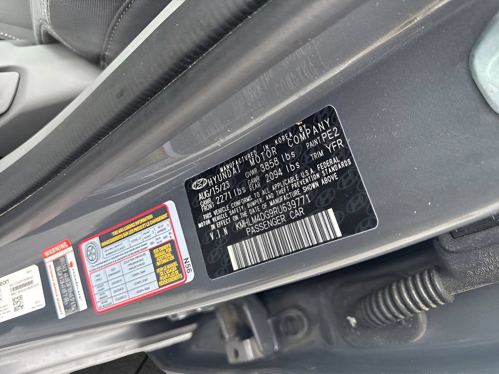 Used 2024 Hyundai Elantra SEL FWD image 31