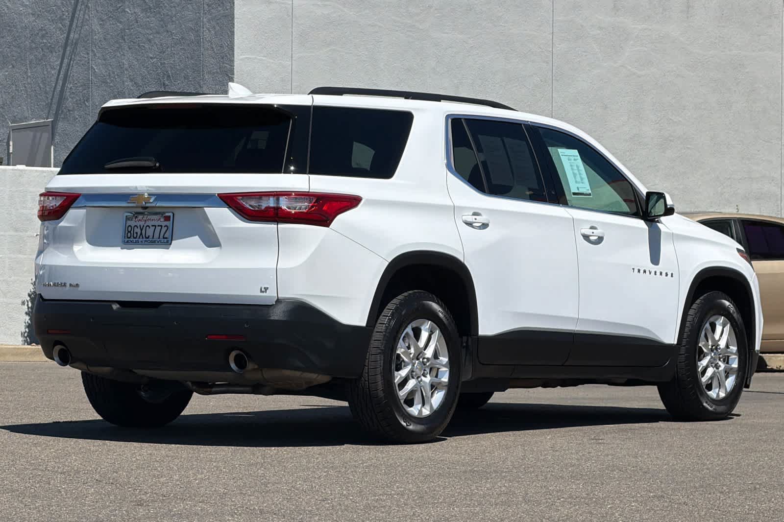 Used 2019 Chevrolet Traverse LT AWD/4WD image 2