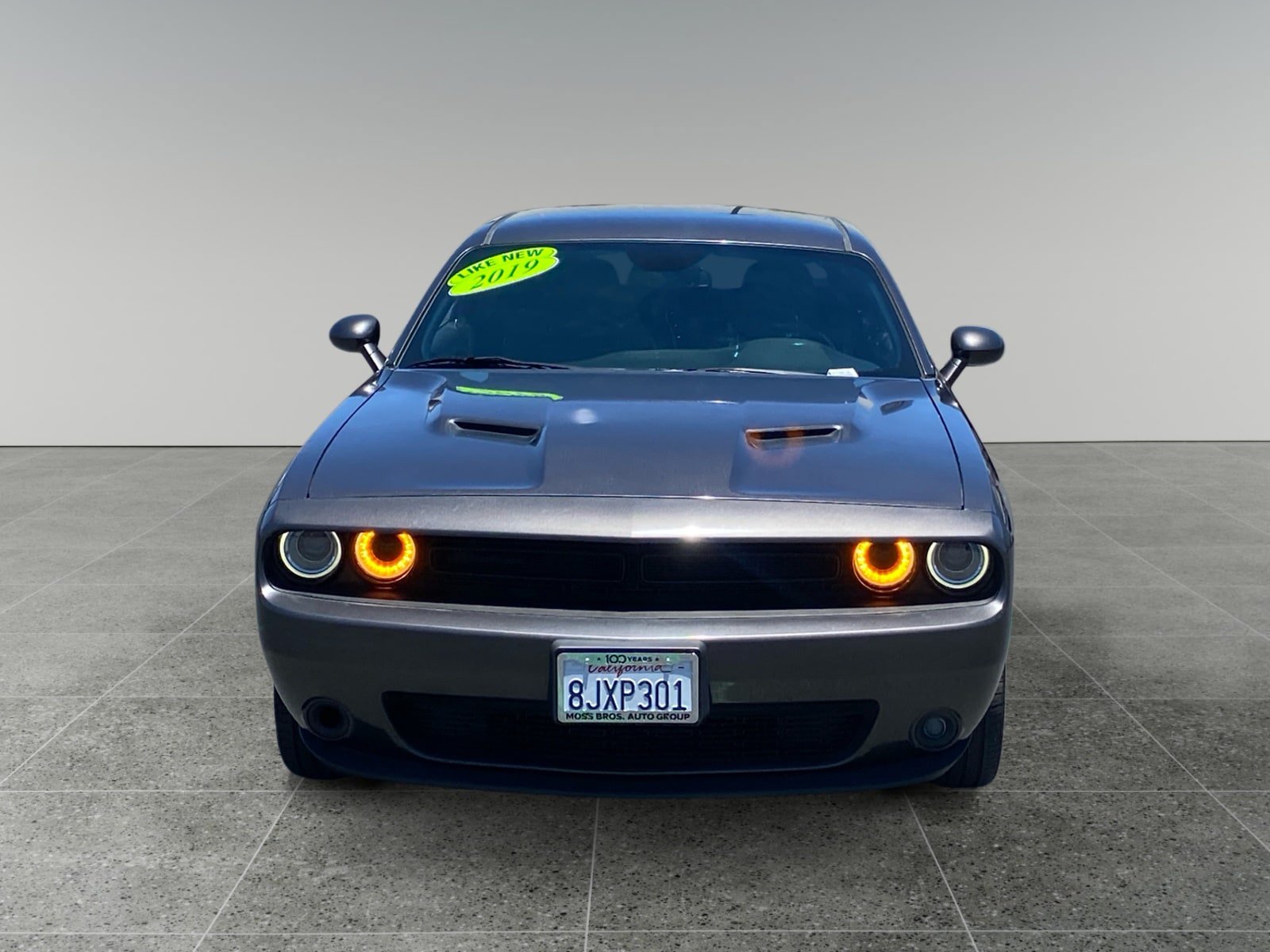 Used 2019 Dodge Challenger SXT w/ Blacktop Package RWD image 8