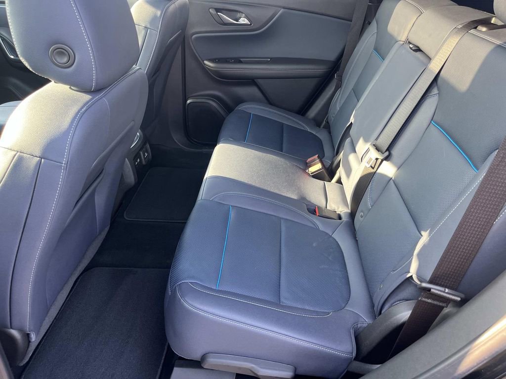 Certified 2023 Chevrolet Blazer RS w/ Driver Confidence II Package image 13