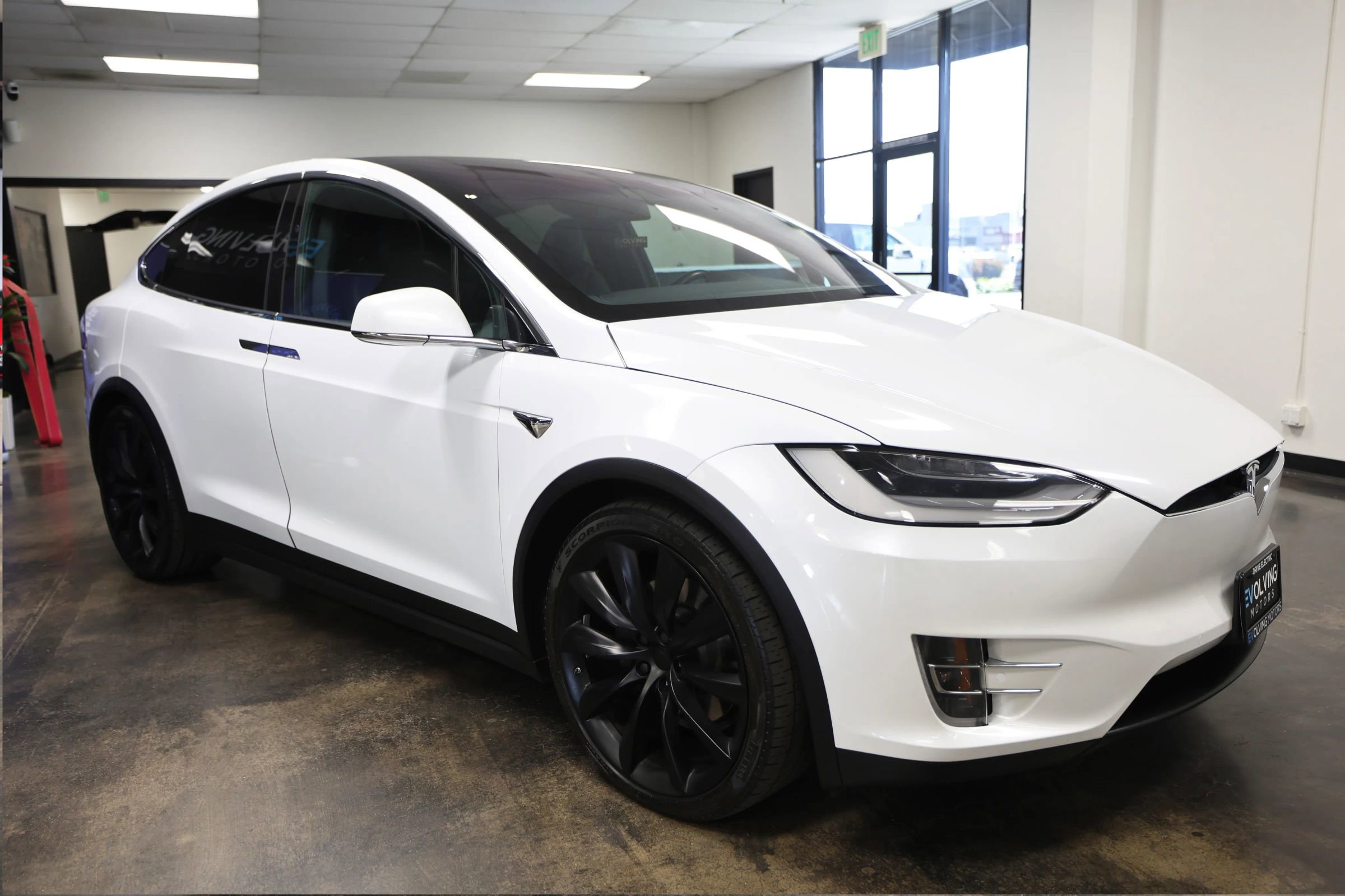 Used 2020 Tesla Model X Long Range AWD/4WD image 8