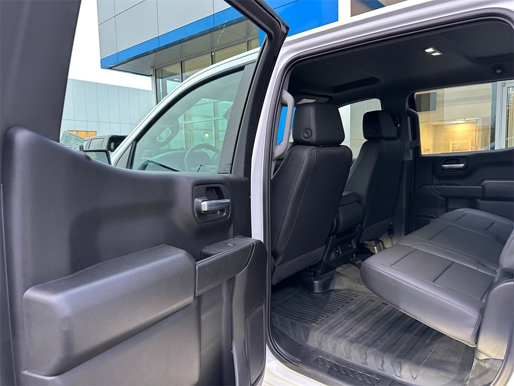 Used 2025 Chevrolet Silverado 1500 W/T w/ Trailering Package image 17