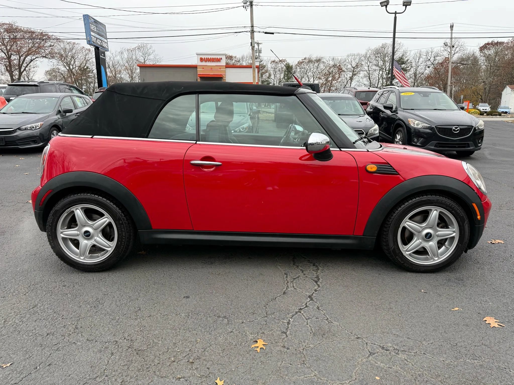 Used 2010 MINI Cooper Convertible image 8
