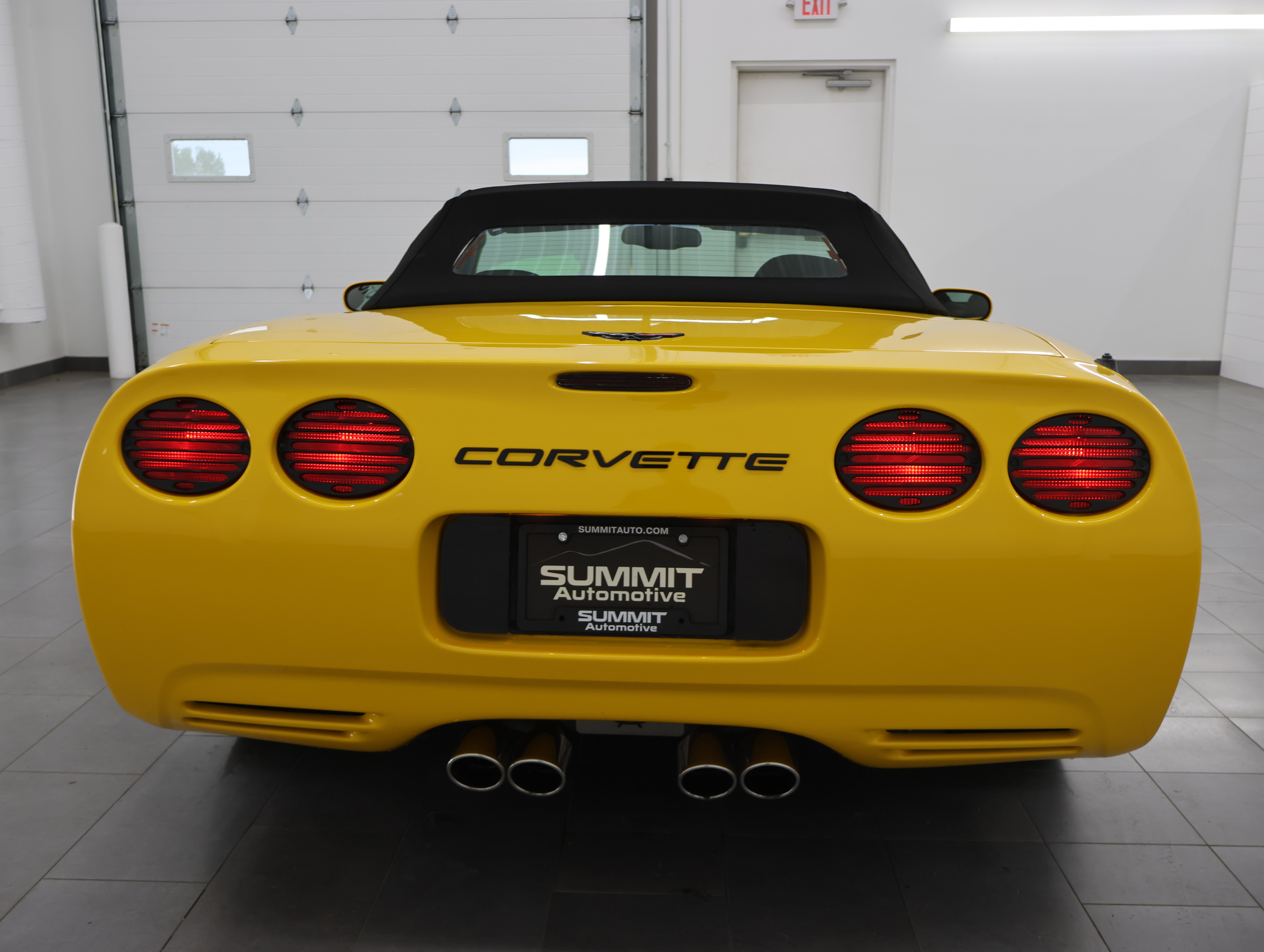 Used 2000 Chevrolet Corvette Convertible w/ Memory Pkg RWD image 21
