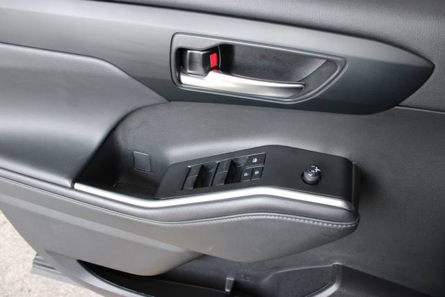 Used 2022 Toyota Highlander XSE AWD/4WD image 21