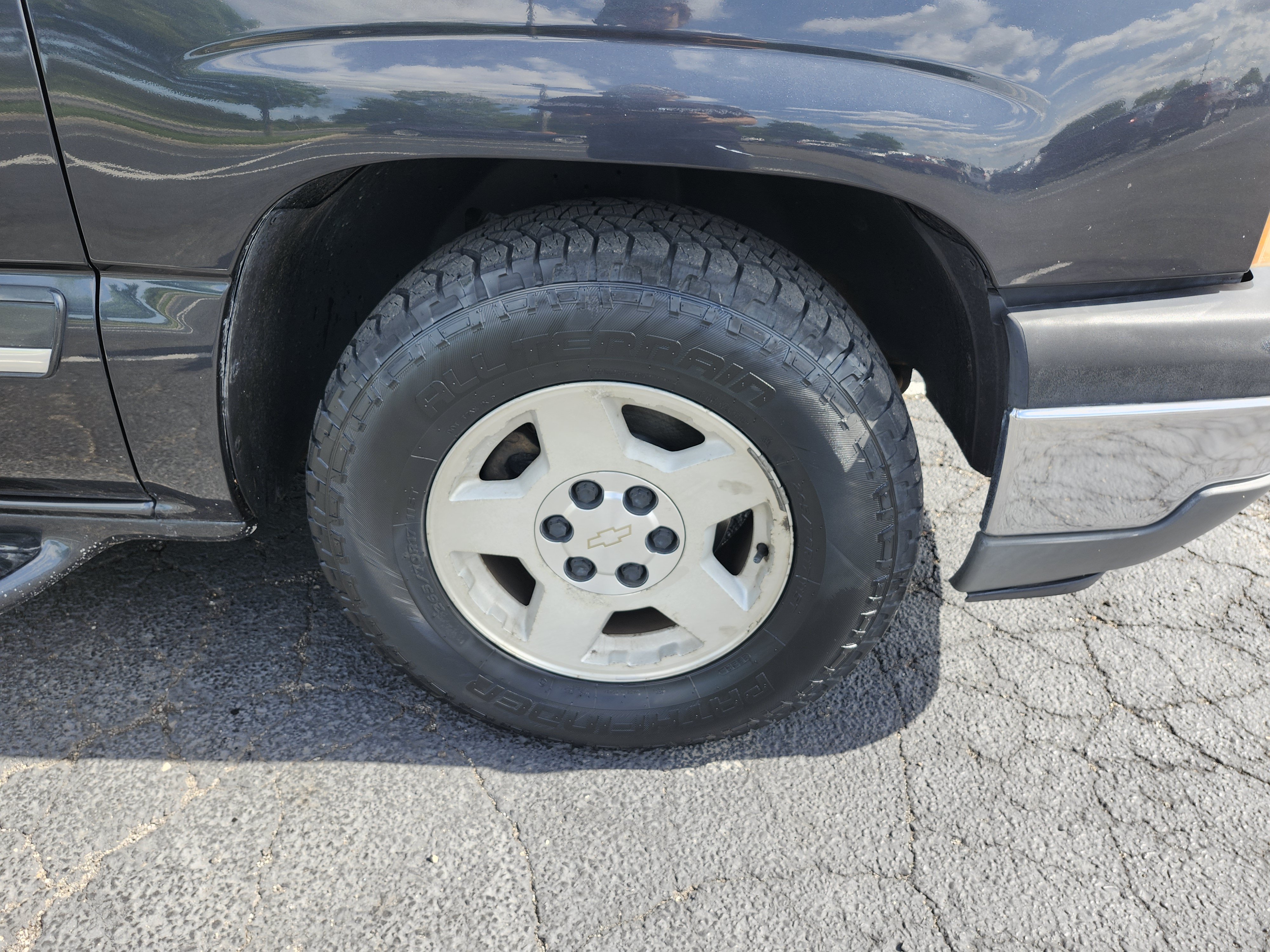 Used 2005 Chevrolet Silverado 1500 LS w/ Safe And Sound Package RWD image 9