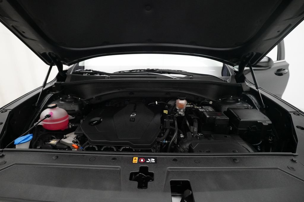 Used 2023 Hyundai Santa Fe SE AWD/4WD image 3