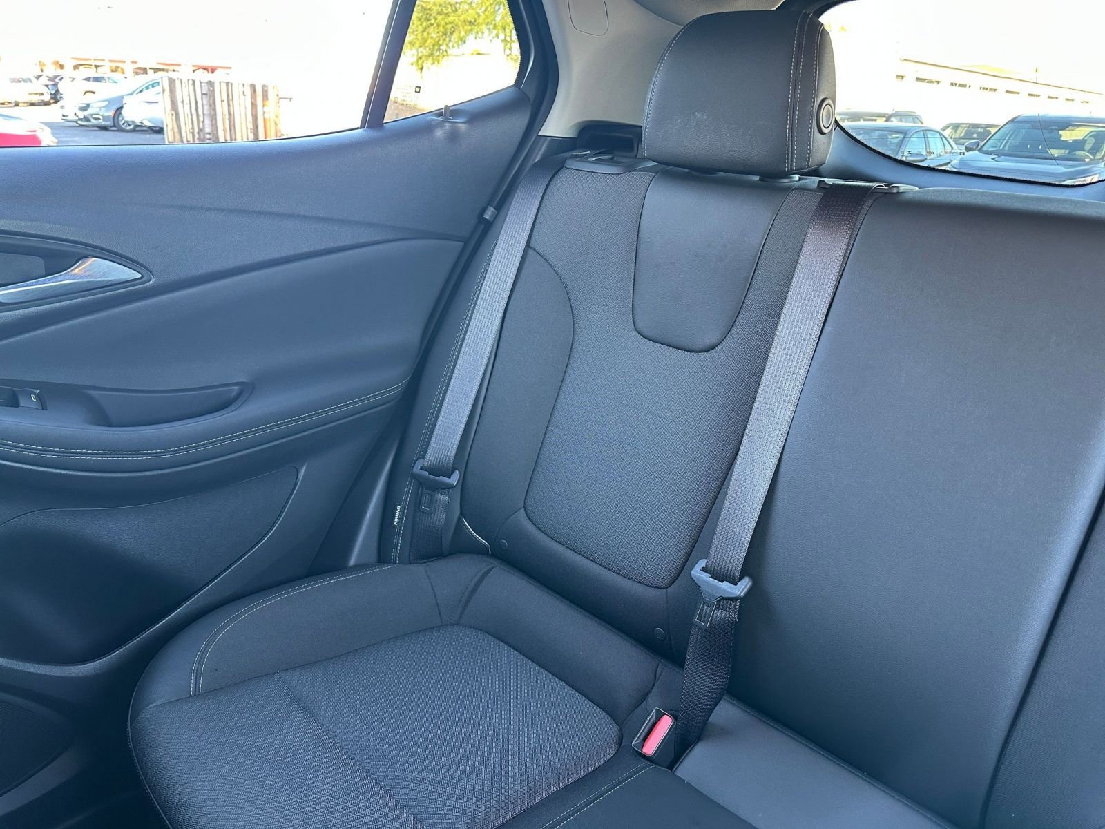 Used 2025 Buick Encore GX Preferred image 37