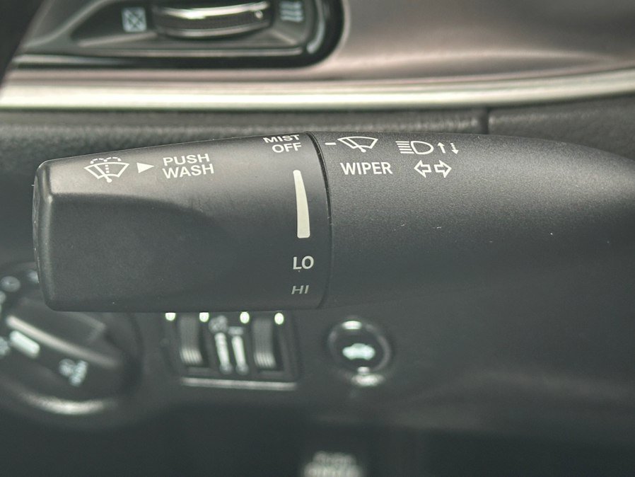 Used 2022 Dodge Challenger R/T Scat Pack RWD image 16