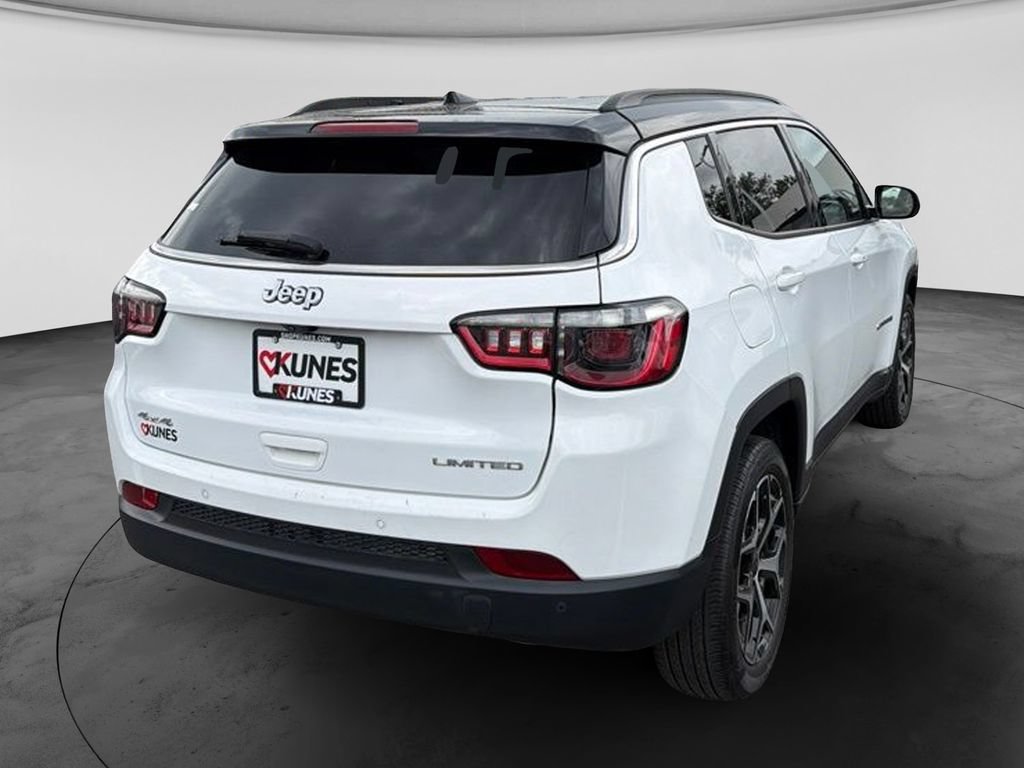 Used 2025 Jeep Compass Limited AWD/4WD image 10