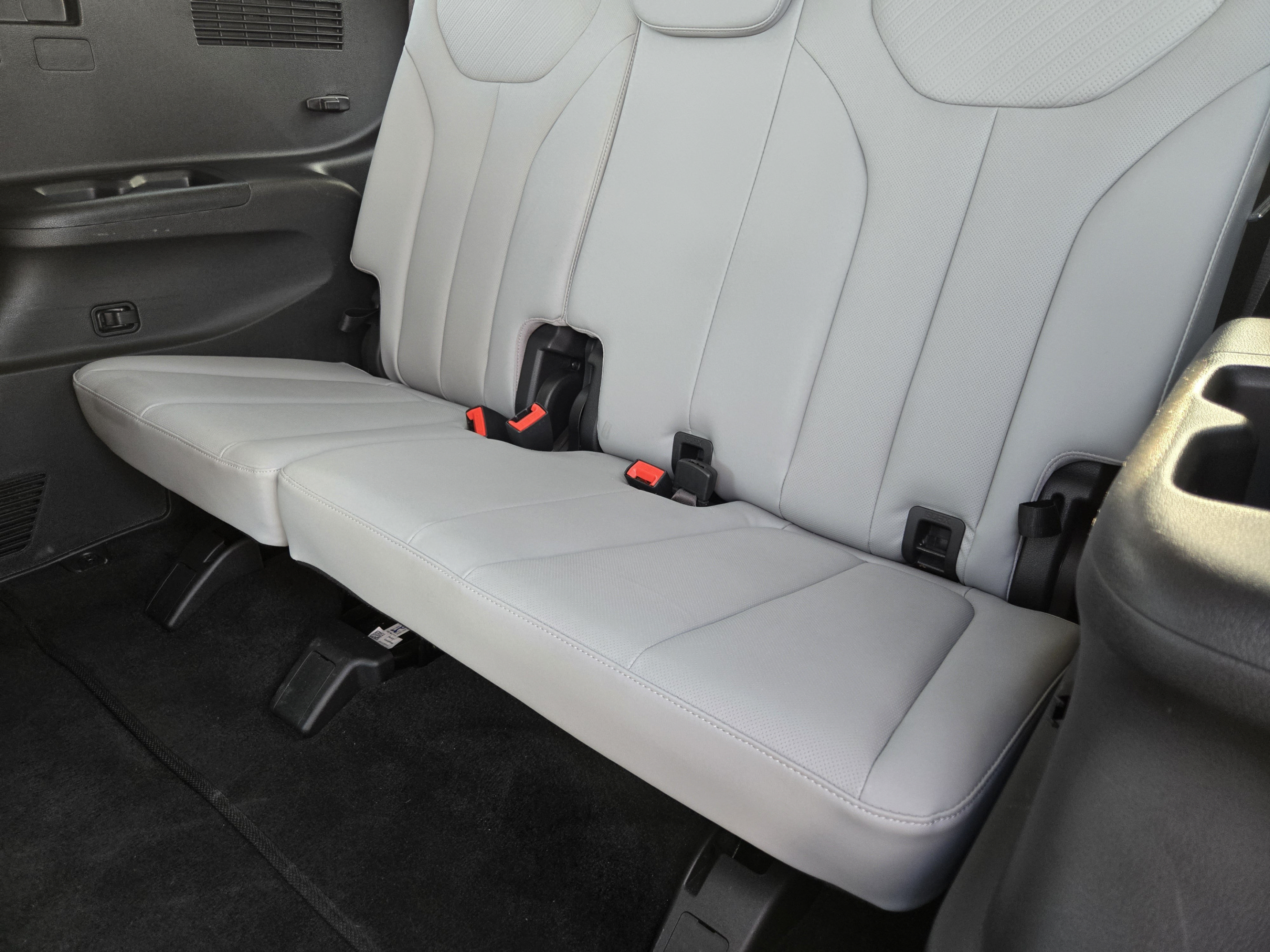 Used 2025 Hyundai Palisade SEL AWD/4WD image 29