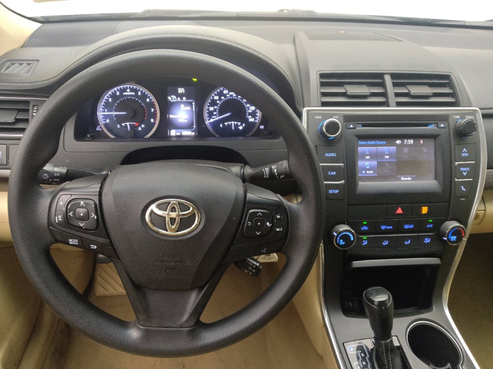 Used 2016 Toyota Camry LE FWD image 22