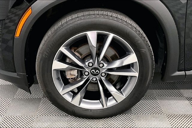 Used 2024 INFINITI QX60 Luxe AWD/4WD image 10