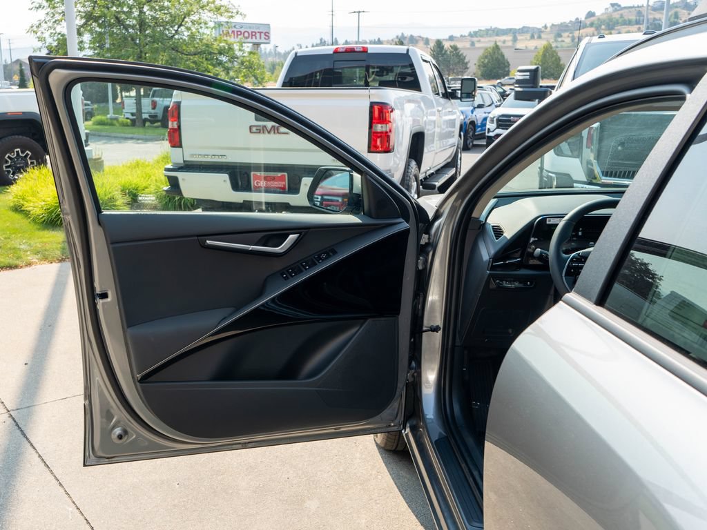 New 2026 Kia Niro Wind w/ Wind Preserve Package FWD image 16