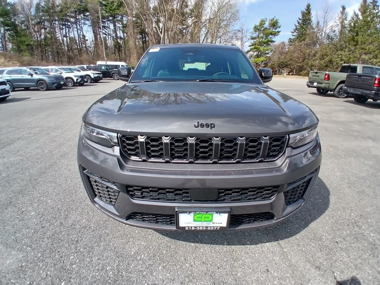 New 2026 Jeep Grand Cherokee L Limited w/ Limited Altitude Package AWD/4WD image 2
