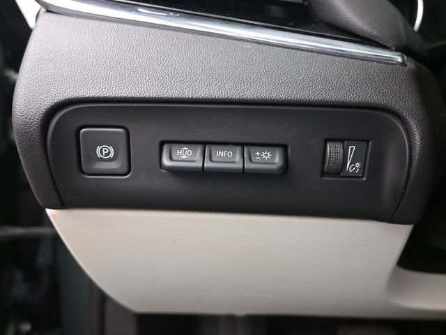 Used 2023 Buick Enclave Avenir w/ Avenir Technology Package image 35