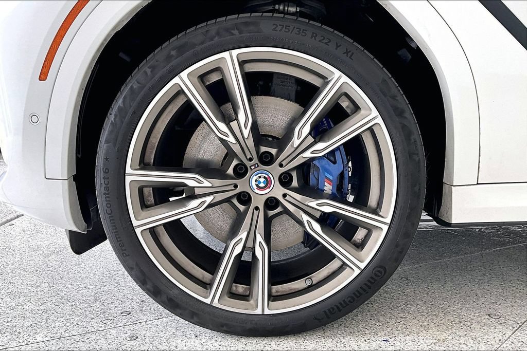 Used 2022 BMW X6 M50i w/ Premium Package AWD/4WD image 11