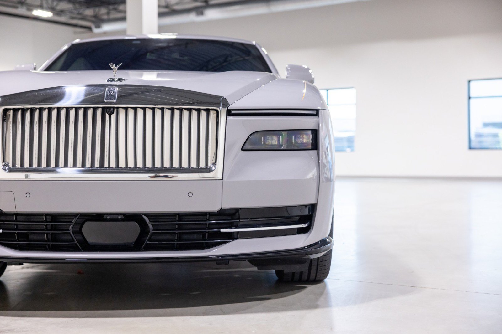 Used 2024 Rolls-Royce Spectre w/ Spectre Launch Package AWD/4WD image 19