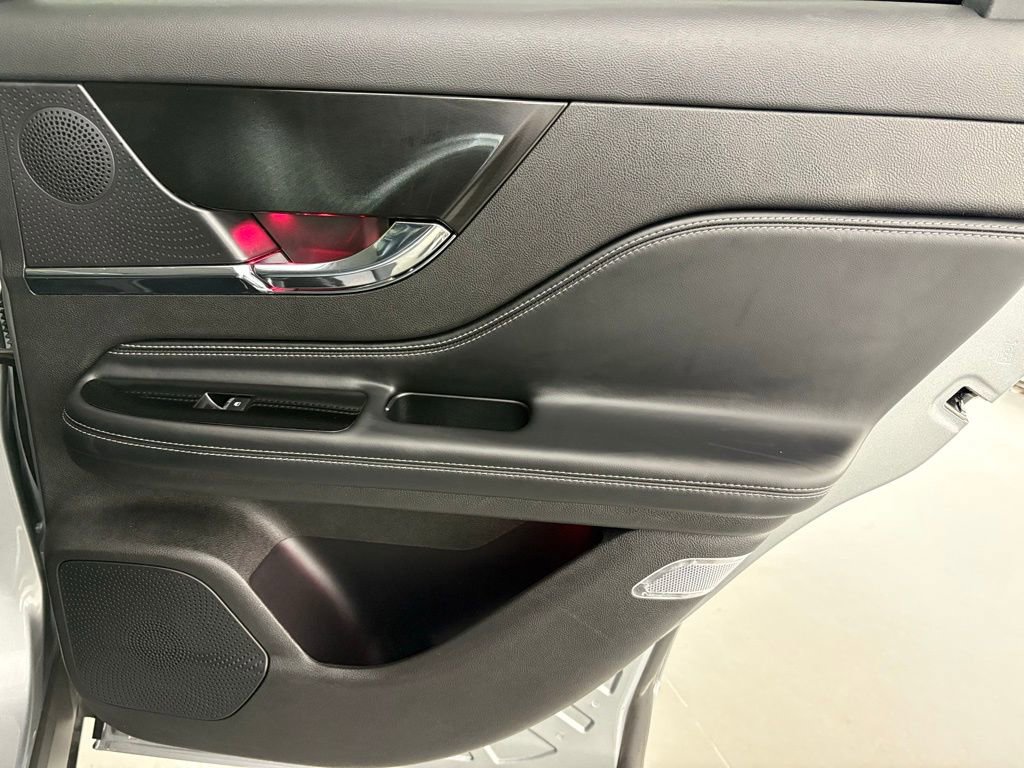 Used 2024 Lincoln Corsair Reserve w/ Equipment Group 201A image 40