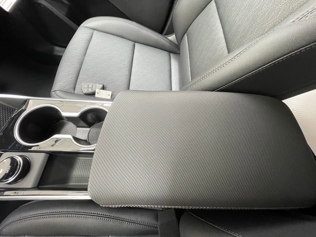 New 2026 Chevrolet Equinox LT image 18