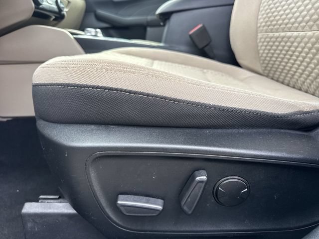 Used 2021 Ford Escape SE w/ Convenience Package FWD image 13