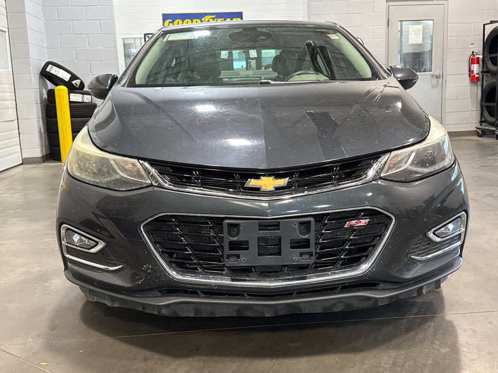 Used 2017 Chevrolet Cruze Premier FWD image 2