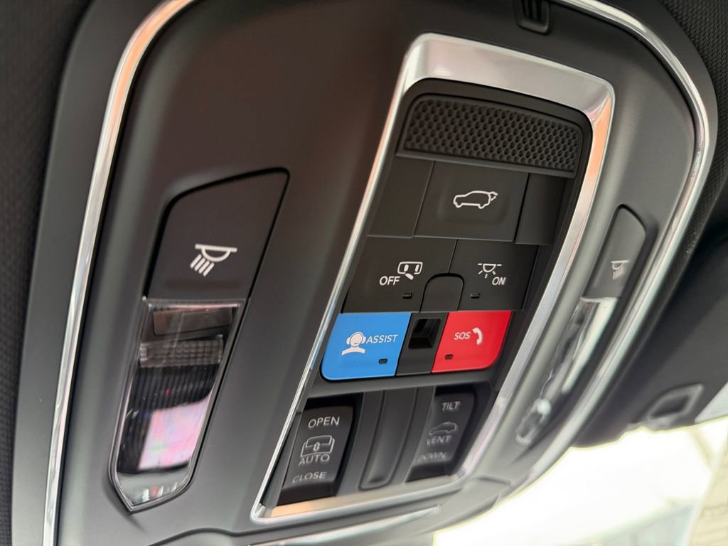 New 2026 Jeep Grand Cherokee Laredo image 21