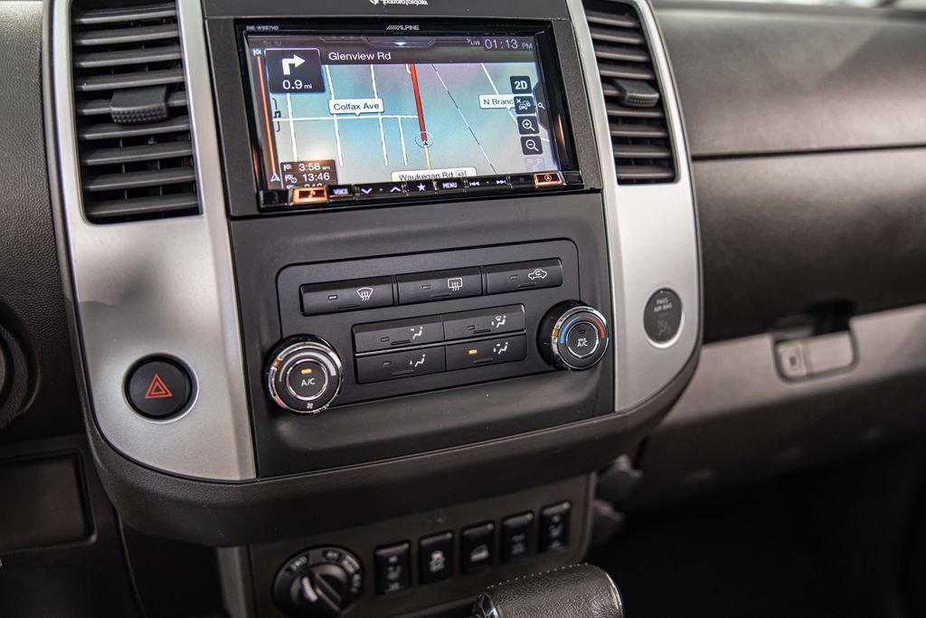 Used 2015 Nissan Xterra PRO-4X w/ Pro-4x Leather Package AWD/4WD image 27