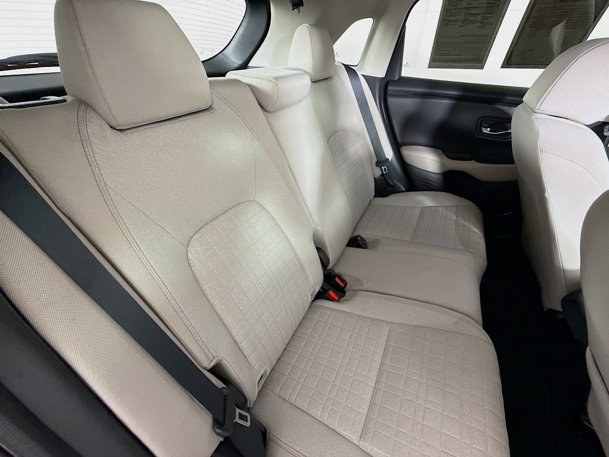 Certified 2026 Honda HR-V LX image 32
