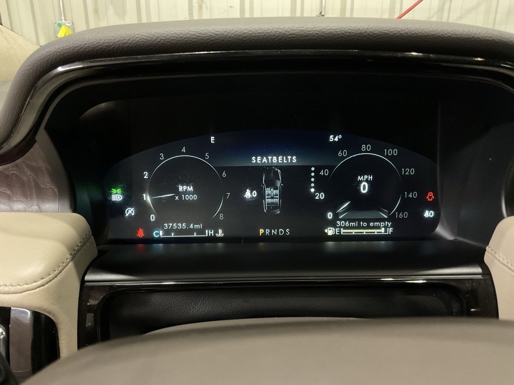 Used 2022 Lincoln Nautilus Reserve w/ Cargo Utility Package image 15