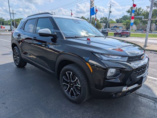 Used 2023 Chevrolet TrailBlazer ACTIV w/ Sun and Liftgate Package AWD/4WD image 7