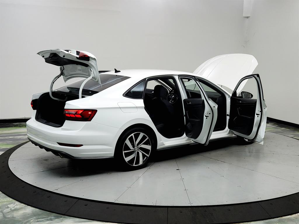 Used 2020 Volkswagen Jetta GLI FWD image 11