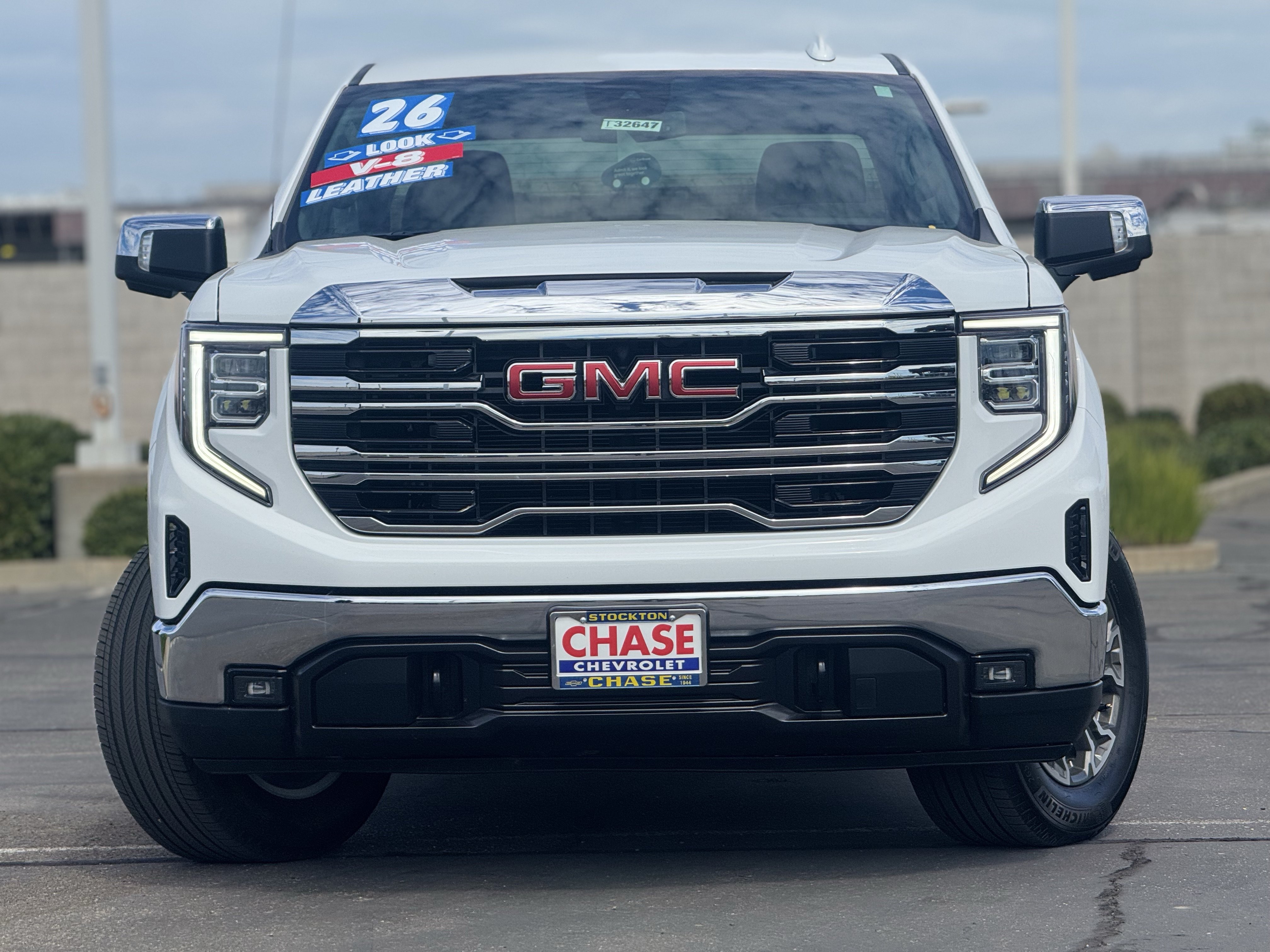 Certified 2026 GMC Sierra 1500 SLT AWD/4WD image 2