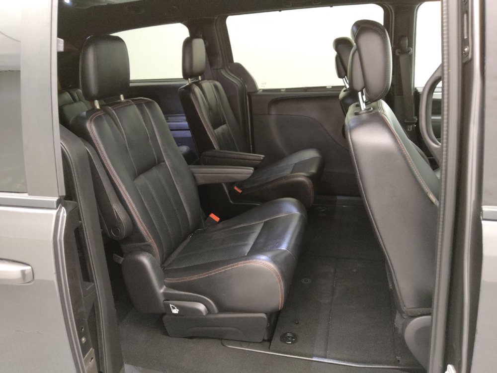 Used 2019 Dodge Grand Caravan GT image 19