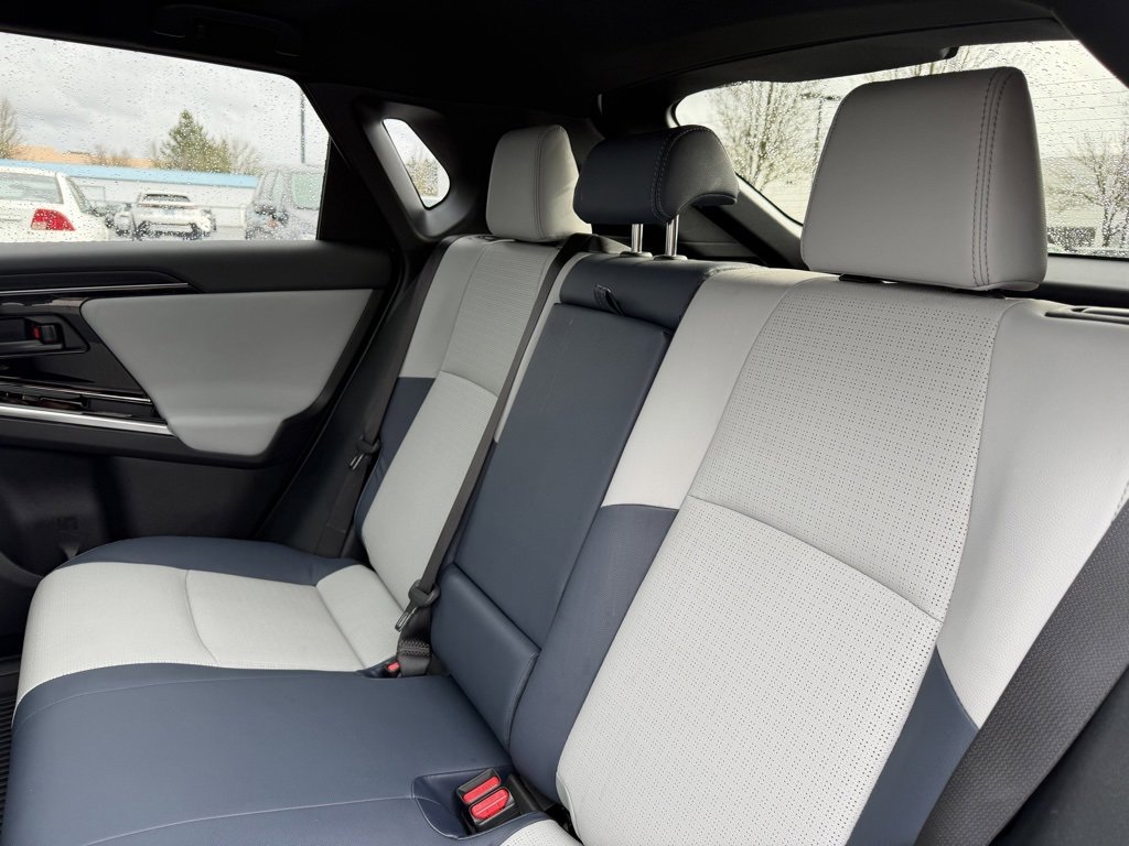 Used 2023 Subaru Solterra AWD image 32