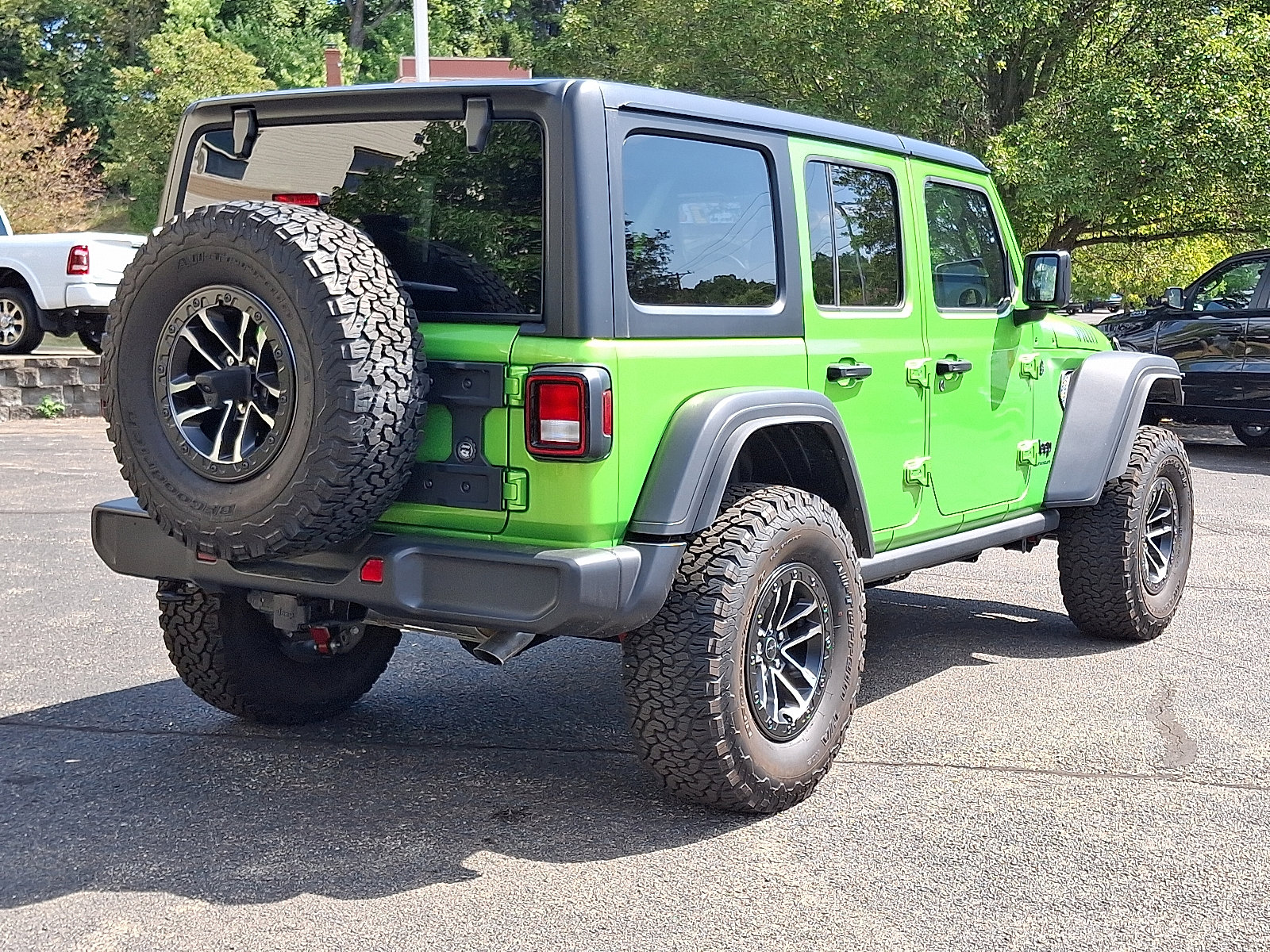 New 2025 Jeep Wrangler Unlimited Sport image 6