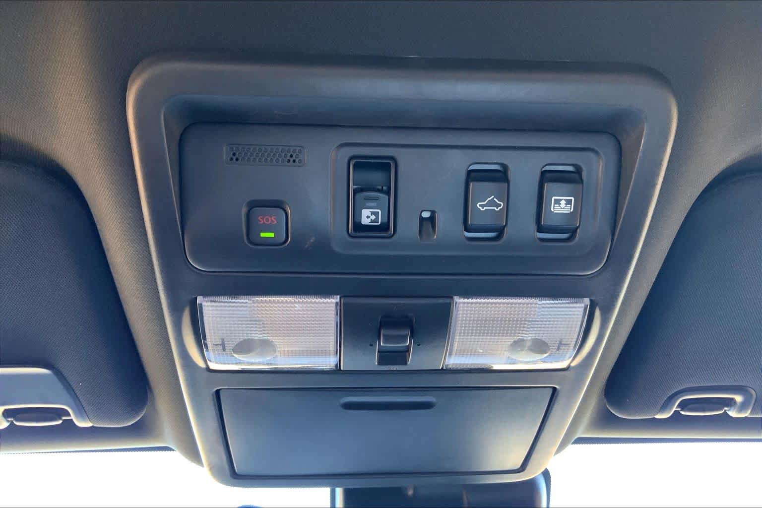 Used 2022 Nissan Titan Platinum Reserve w/ Moonroof Package AWD/4WD image 36