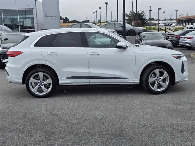 Used 2025 Audi Q5 Premium AWD/4WD image 36