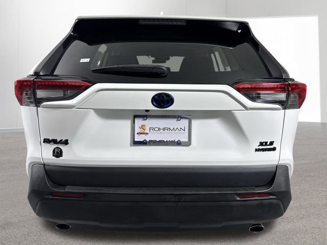 Used 2021 Toyota RAV4 XLE image 32
