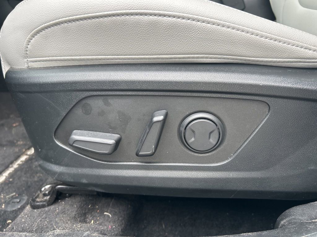 Used 2026 Hyundai Santa Cruz SEL AWD/4WD image 16
