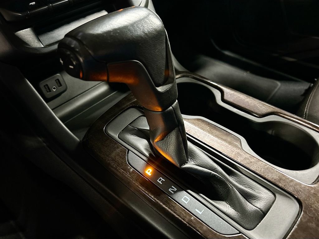 Used 2020 GMC Canyon SLE w/ Driver Alert Package image 16