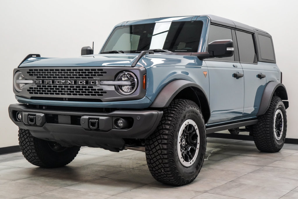 Used 2023 Ford Bronco Badlands w/ Sasquatch Package AWD/4WD image 9