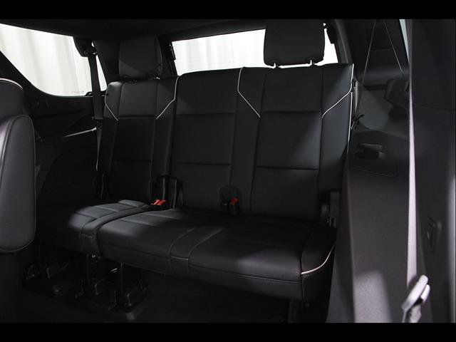 Used 2026 Cadillac Escalade Luxury AWD/4WD image 23